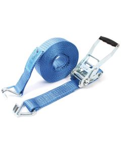 Blauwe spanbandset 50 mm met ratel 811, opgerolde band en twee haken.
