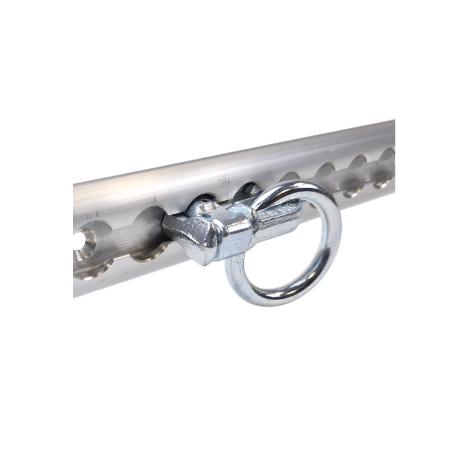 Double studfitting met ring in een aluminium vliegtuigrail
